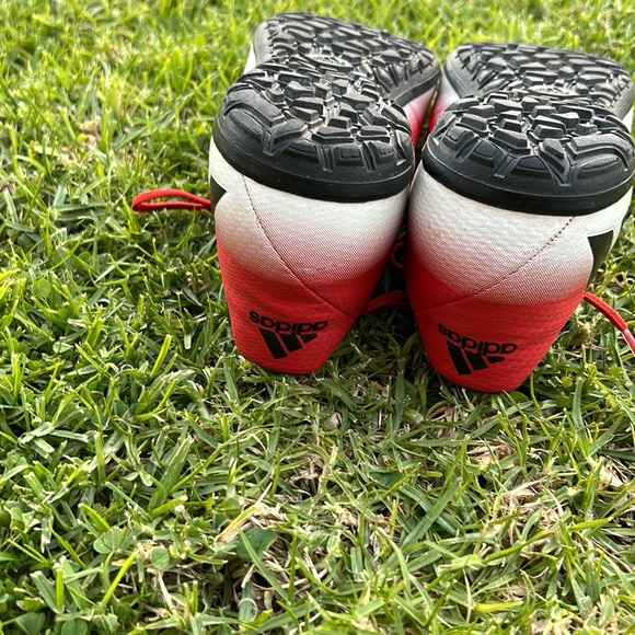 Adidas Messi soccer shoes size 7.5 - Picture 4 of 9